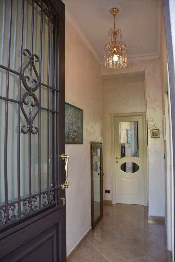 Il Corallo Rosso Giardini Naxos Exterior photo